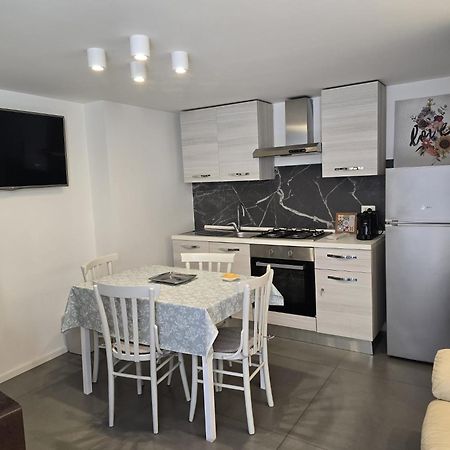 Benedettini Little House Villa คาตาเนีย ภายนอก รูปภาพ